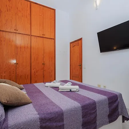 In Cristianos- Ichazagua Views * Los Cristianos (Tenerife)